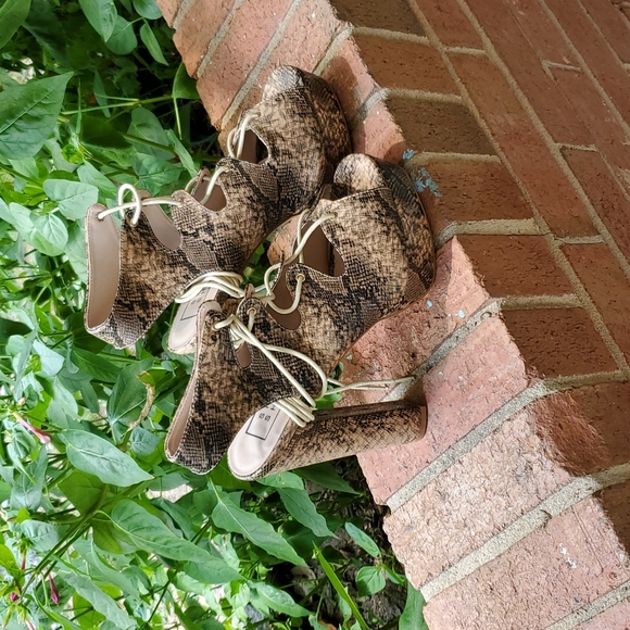 Snakeskin platform heels sz. 10 - Picture 2 of 5